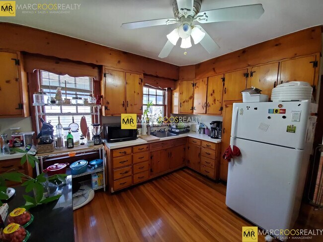 11 Fairfield St in Watertown, MA - Building Photo - Building Photo