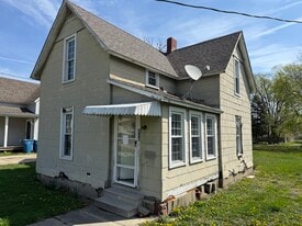 516 S 5th Ave in Hoopeston, IL - Building Photo