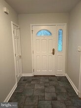 6830 Pacific Ln in Annandale, VA - Building Photo - Building Photo