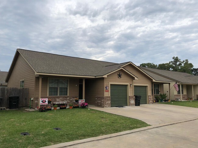 property at 21437 W Wallis Dr