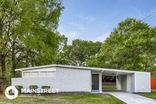 6924 Clovis Rd in Jacksonville, FL - Building Photo