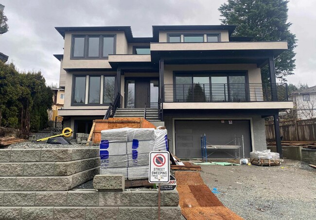 7542 Lindrick Crt in Burnaby, BC - Building Photo - Building Photo