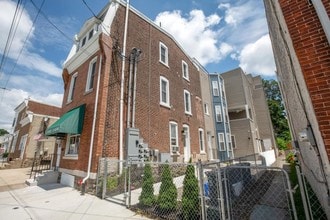 4215 Manayunk Ave in Philadelphia, PA - Building Photo - Other