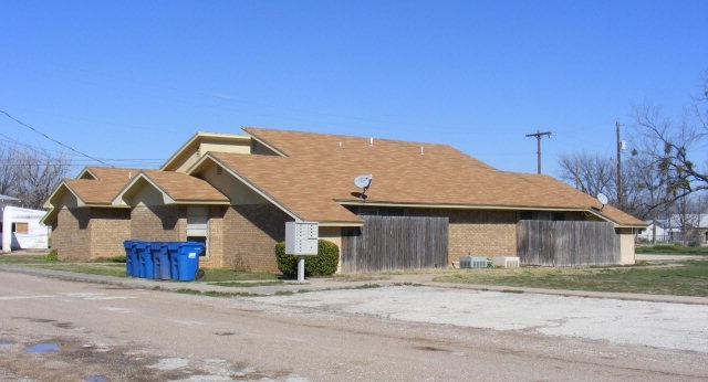 100 Murray St in Winters, TX - Building Photo - Building Photo