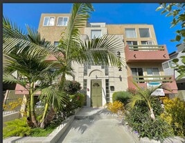 3722 S Canfield Ave in Los Angeles, CA - Building Photo