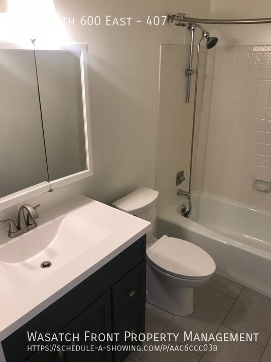 160 S 600 E in Salt Lake City, UT - Building Photo