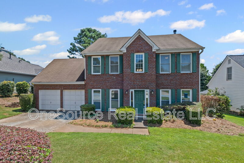 10905 Pinewalk Forest Cir in Alpharetta, GA - Building Photo
