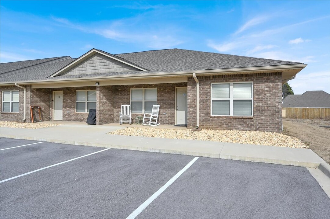 Harvest Hills Apartments in Killen, AL - Building Photo