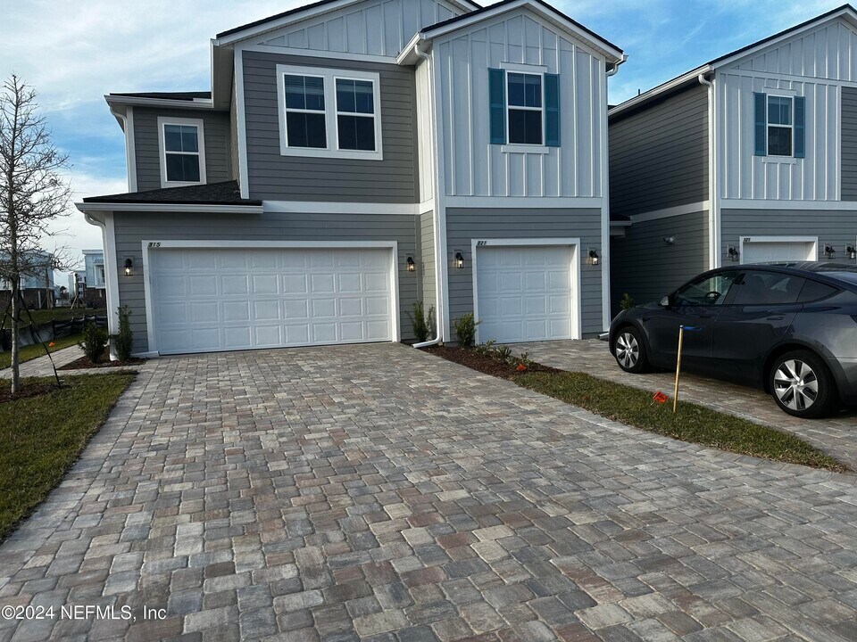 315 Brandon Lks Dr in St. Augustine, FL - Building Photo