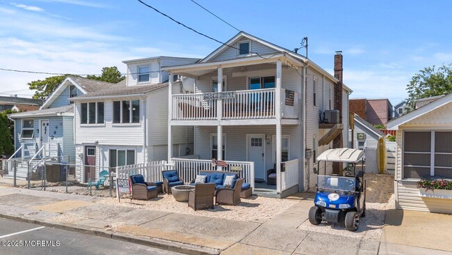 property at 30 Farragut Ave