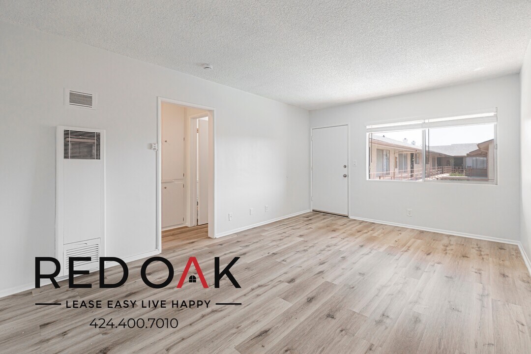 1726 W 146th St in Gardena, CA - Building Photo