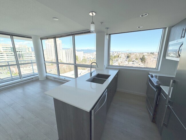 property at 2975 Oak St