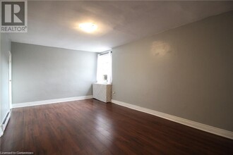 227 James St N in Hamilton, ON - Building Photo - Building Photo