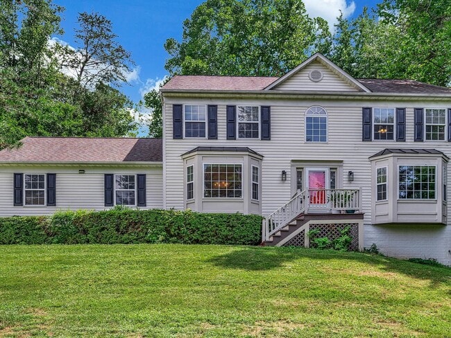 property at 3101 Titanic Dr