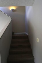 421 Cypress Way W in Palm Springs, FL - Building Photo - Building Photo