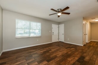 3014 N Pineway Dr in Plant City, FL - Building Photo - Building Photo