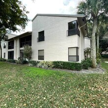 3427 NW 47th Ave in Coconut Creek, FL - Building Photo - Building Photo