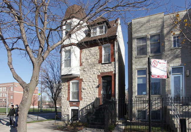 3301 S Giles Ave in Chicago, IL - Building Photo - Building Photo