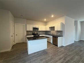 16661 Jigsaw Jct in Oklahoma City, OK - Building Photo - Building Photo