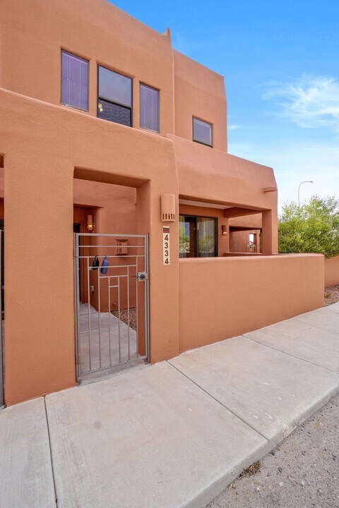 4334 Nambe Ct in Las Cruces, NM - Building Photo