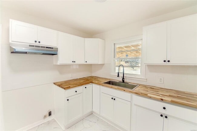 property at 3979 Thomas Ave