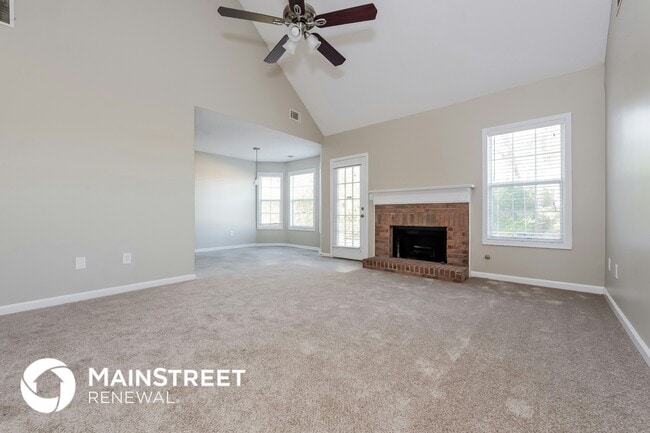 1005 Maria Dr in Mcdonough, GA - Building Photo - Building Photo