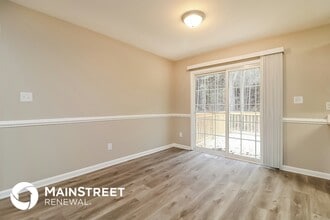 109 Oak Park Dr in Benson, NC - Foto de edificio - Building Photo