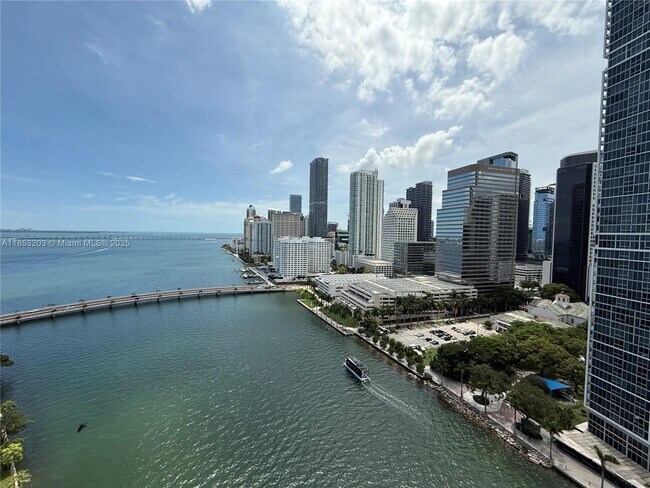 property at 801 Brickell Key Blvd
