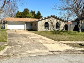 16605 E 4th St in Tulsa, OK - Building Photo
