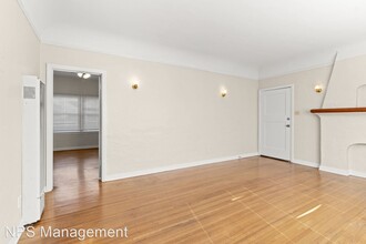 1715 Termino Ave in Long Beach, CA - Building Photo - Building Photo