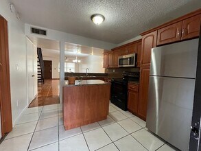 5901 W 18th Ct in Hialeah, FL - Building Photo - Building Photo