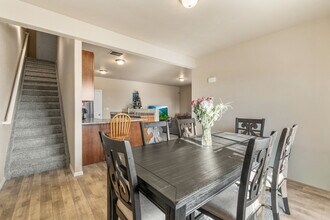 7643 Sand Lake Heights in Colorado Springs, CO - Building Photo - Building Photo