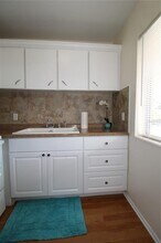 3001 Bee Ridge Rd in Sarasota, FL - Building Photo - Building Photo