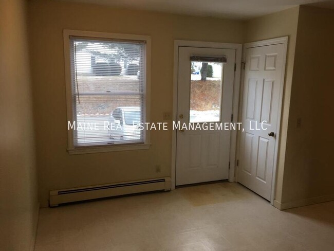 45 Valley View Ln in Bangor, ME - Building Photo - Building Photo