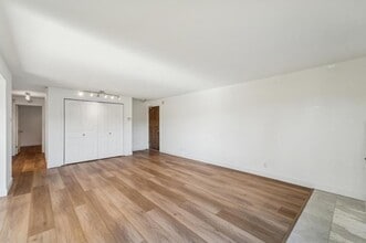 2636 22nd Ave W in Seattle, WA - Building Photo - Building Photo