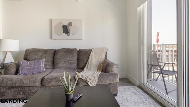 1025 E 25th St, Unit 603