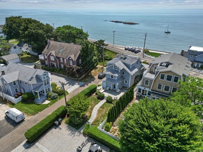 property at 19 Middle Beach Rd