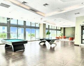 79 SW 12th St, Unit 2302-S in Miami, FL - Building Photo - Building Photo