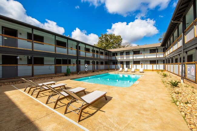 property at 1801 Fort View Rd