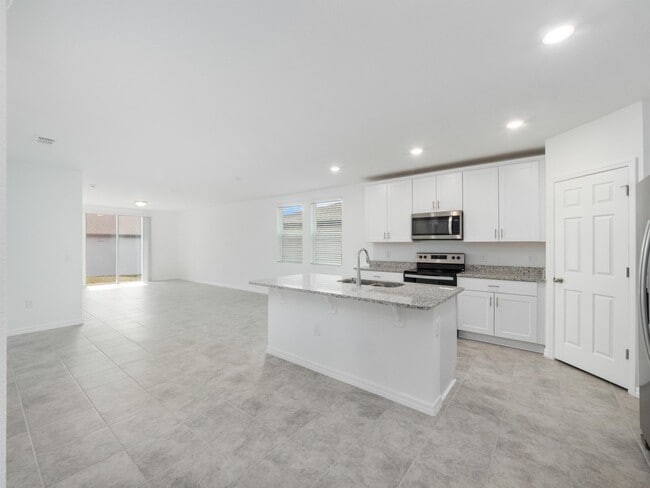 2606 Irish Elk Ave in Davenport, FL - Building Photo - Building Photo