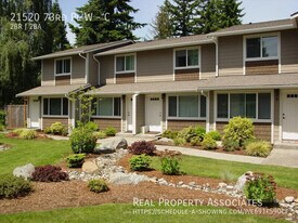 21520 73rd Pl W in Edmonds, WA - Building Photo