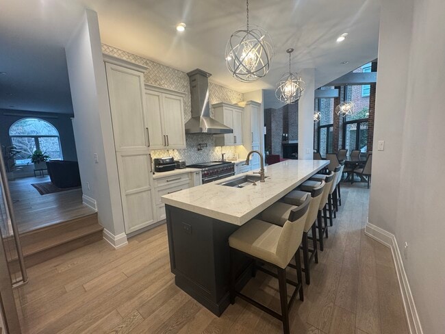 230 S 3rd St in Philadelphia, PA - Foto de edificio - Building Photo