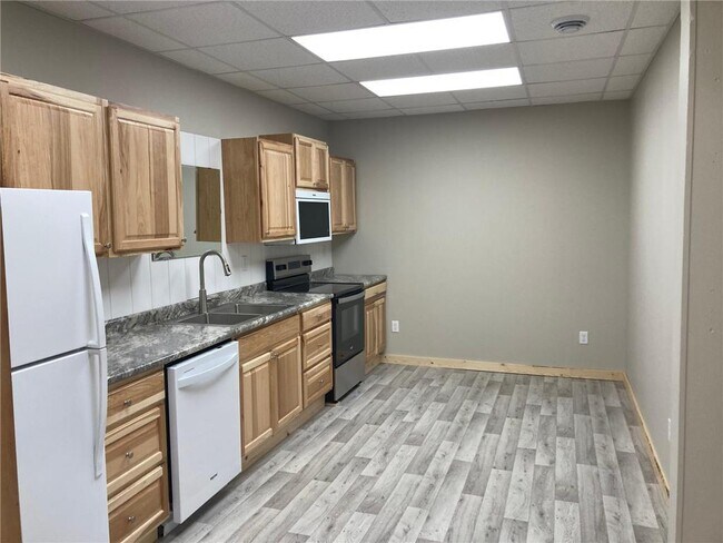 219 6th St in Hawley, MN - Building Photo - Building Photo