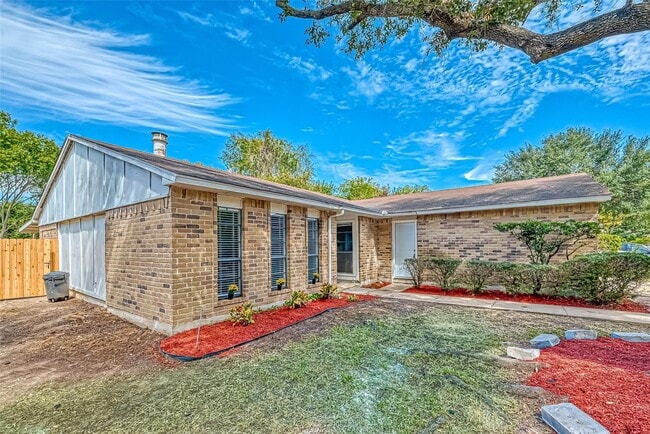 17414 N Yorkglen Dr in Houston, TX - Building Photo - Building Photo
