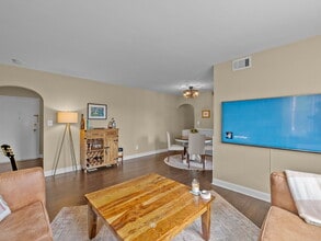 22 S Old Glebe Rd in Arlington, VA - Building Photo - Building Photo
