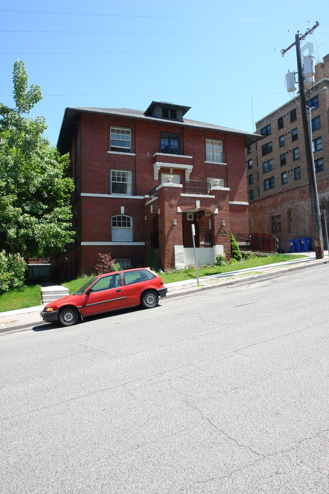 Alexandria Apartments in Spokane, WA - Building Photo - Building Photo