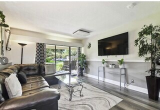 36750 US Highway 19 N, Unit Belfast in Palm Harbor, FL - Building Photo - Building Photo