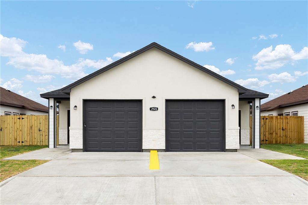 2526 N Vly Cir in La Feria, TX - Building Photo