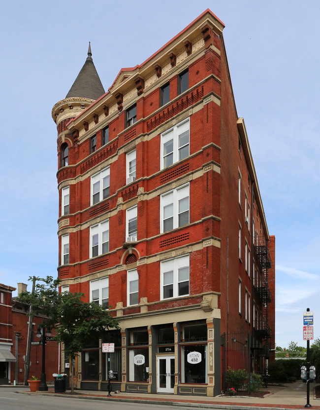 2712-2716 Woodburn Ave in Cincinnati, OH - Foto de edificio - Building Photo