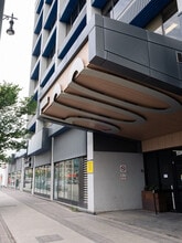 Colony Square in Winnipeg, MB - Building Photo - Building Photo